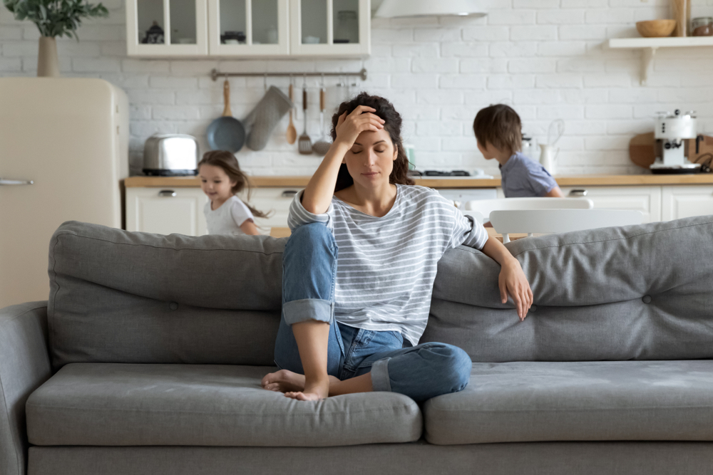 Pesquisa sugere benefício com suplementação de DHEA no transtorno depressivo da perimenopausa e depressão pós-parto